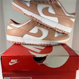 Nike women’s dunk low rose whisper